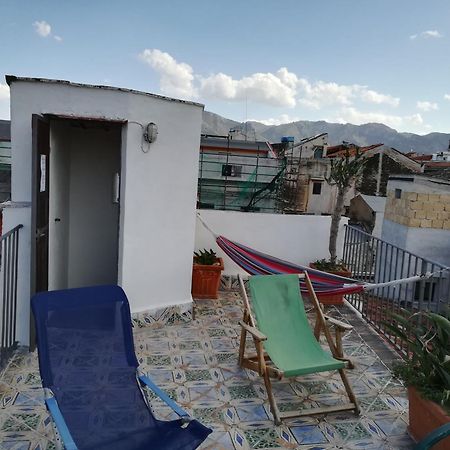Casa In Palazzo Graffeo Eva Apartment Palermo Luaran gambar